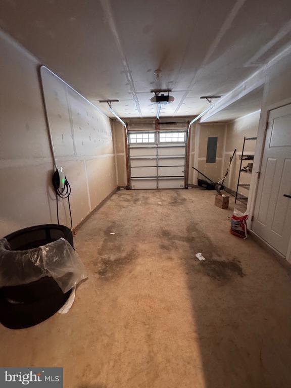 Building Photo - 2618 Velocity Rd