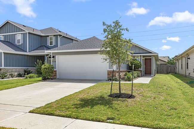 Building Photo - 5422 Sunway Dr