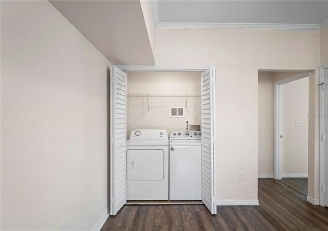 Building Photo - 10512 White Lake Ct