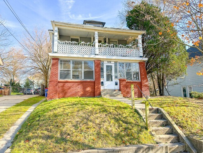 Primary Photo - 520 Harlan Ave NE