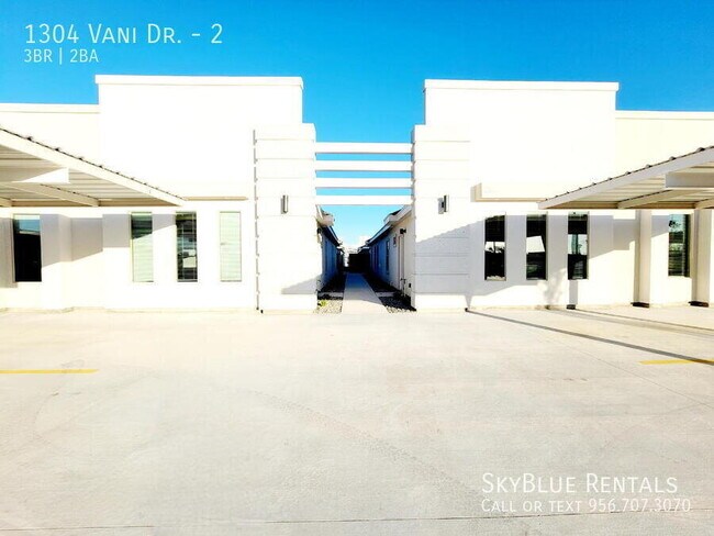 Building Photo - 1304 Vani Dr