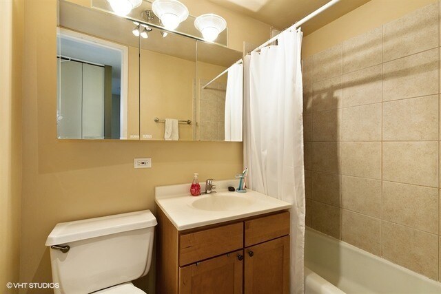 Building Photo - 655 W Irving Park Rd