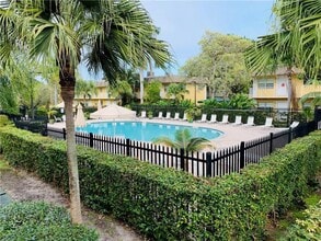 Building Photo - 5174 NE 6th Ave