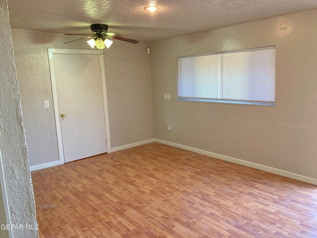 Building Photo - 1308 Montana Ave