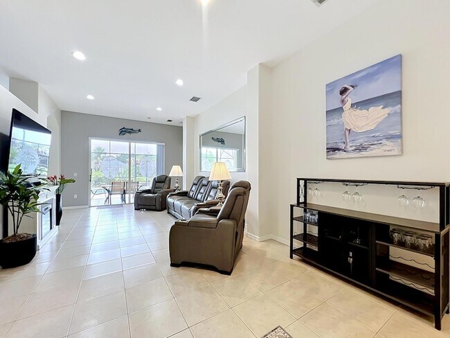 Building Photo - 1343 Shoreline Cir