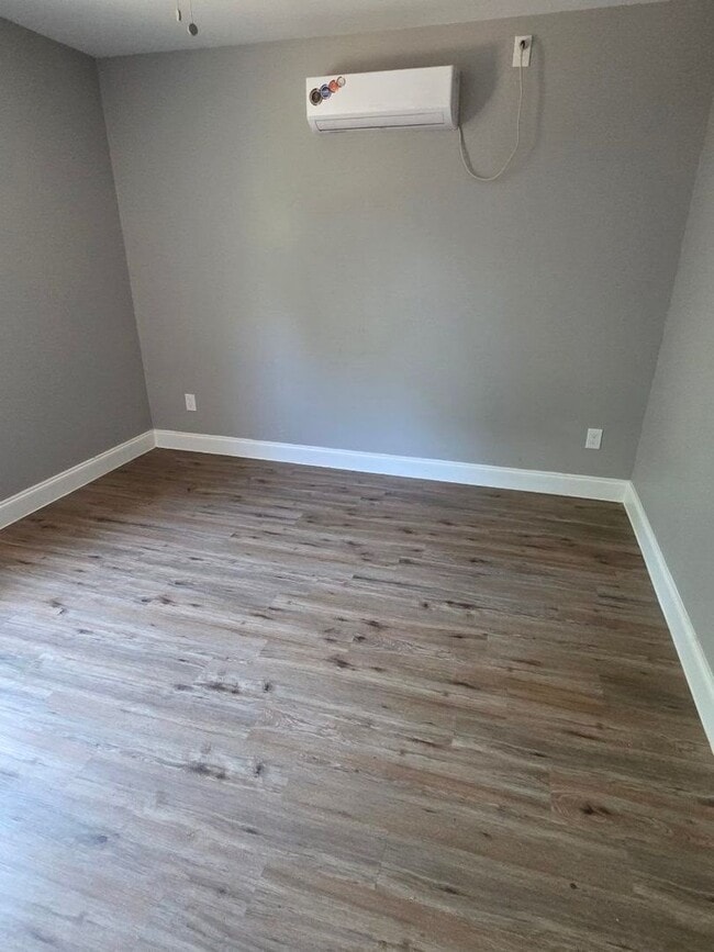 Building Photo - 7121 Yuma Dr