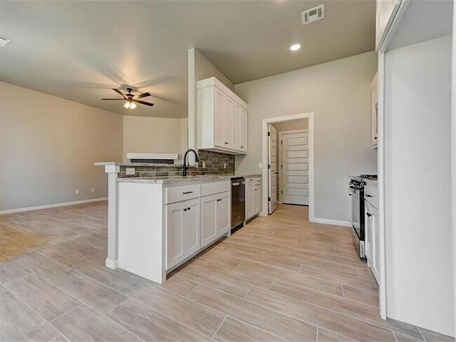 Building Photo - 1935 W Flintlock Wy