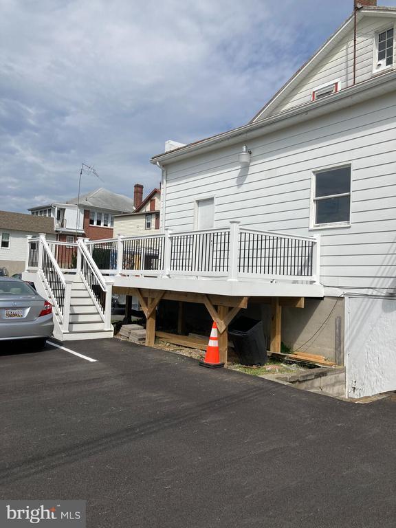 Building Photo - 1232 N Main St