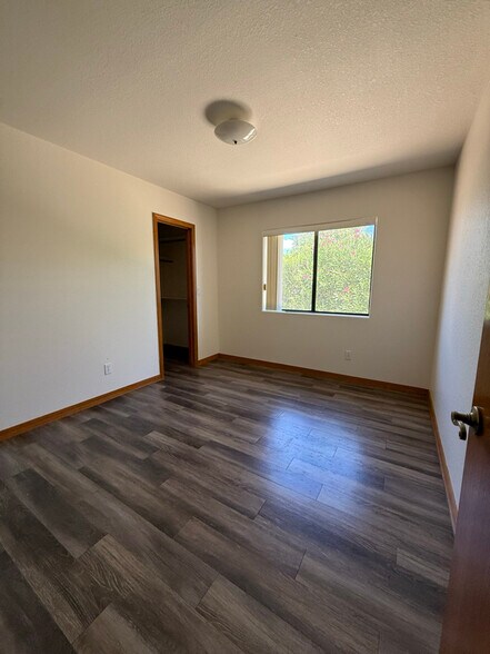 Building Photo - 2747 Chambers Ave