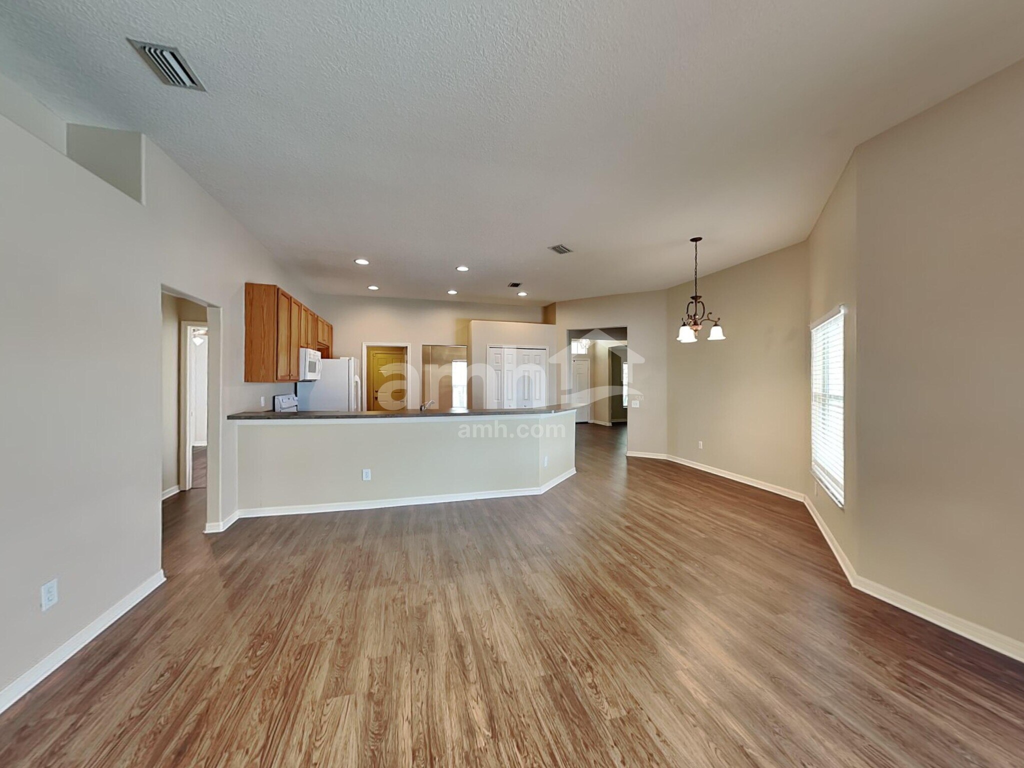 Building Photo - 6435 Clair Shore Dr