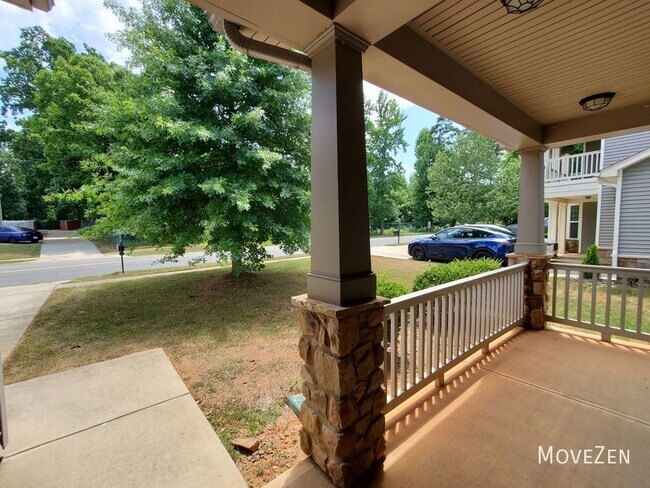 Building Photo - 4402 Hubbard Rd