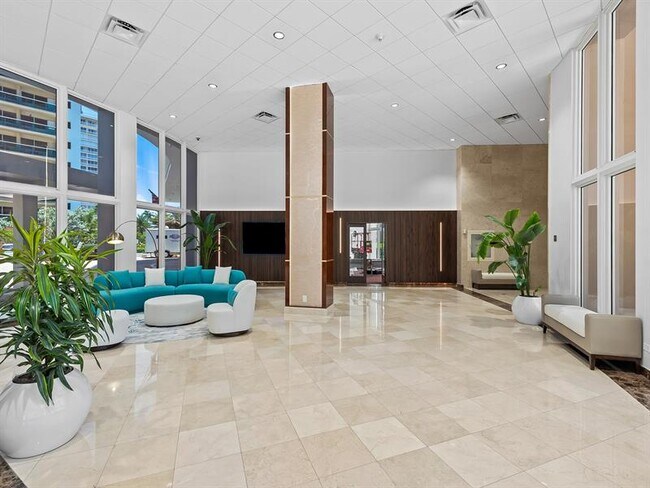 Building Photo - 4100 Galt Ocean Dr