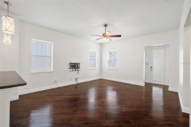 Building Photo - 5338 Ardsdale Ln
