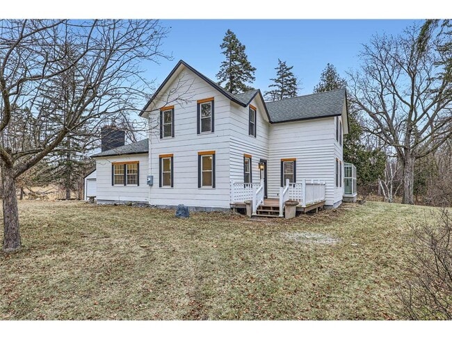 Building Photo - 1300 County Rd 6