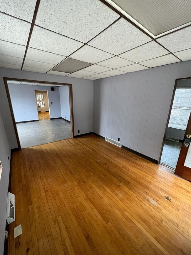 Building Photo - RE SOLUTIONS WI LLC