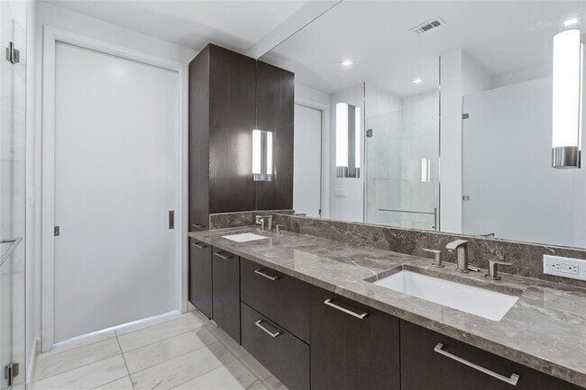 Building Photo - 501 West Ave