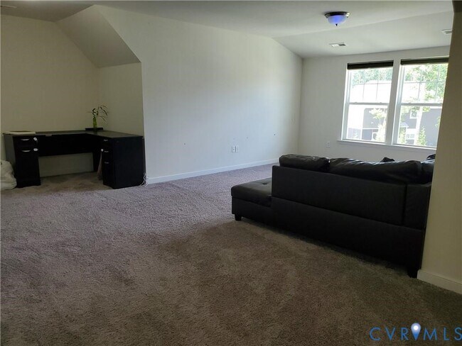 Building Photo - 5307 Benmable Ct
