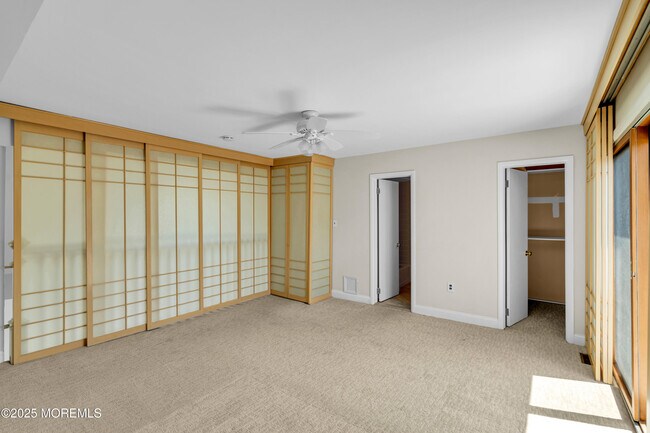 Building Photo - 621 Ocean Ave N