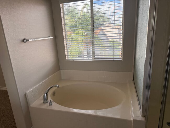 Building Photo - Updated home near Sycamore Canyon available for lease