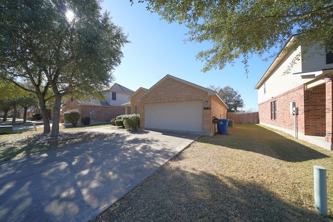 Building Photo - Gorgeous Single Story Home in Cibolo! Real...