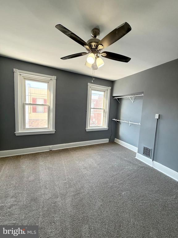 Building Photo - 2525 S Mole St