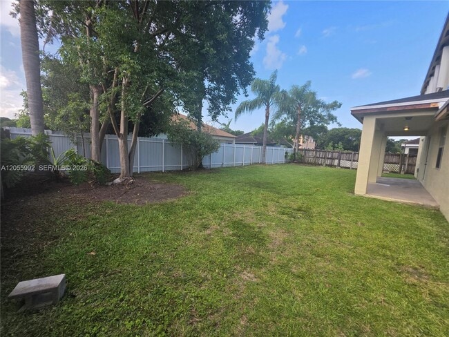 Building Photo - 12745 SW 204th Ln
