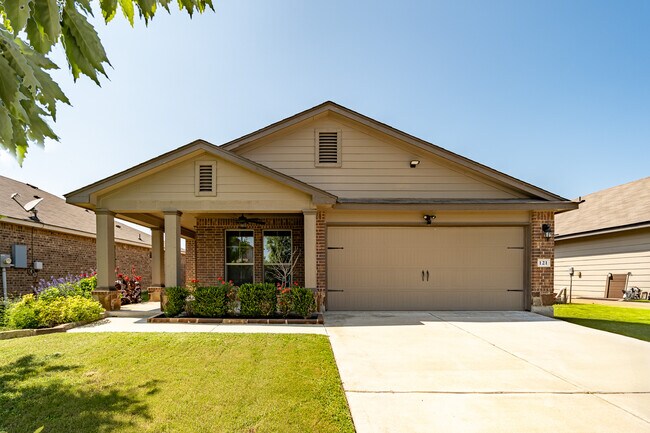 Building Photo - 121 Hematite Ln