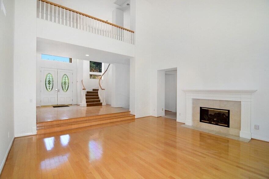 Building Photo - 25339 Prado De Los Arboles