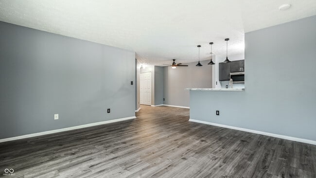 Building Photo - 4351 Village Pkwy Cir W
