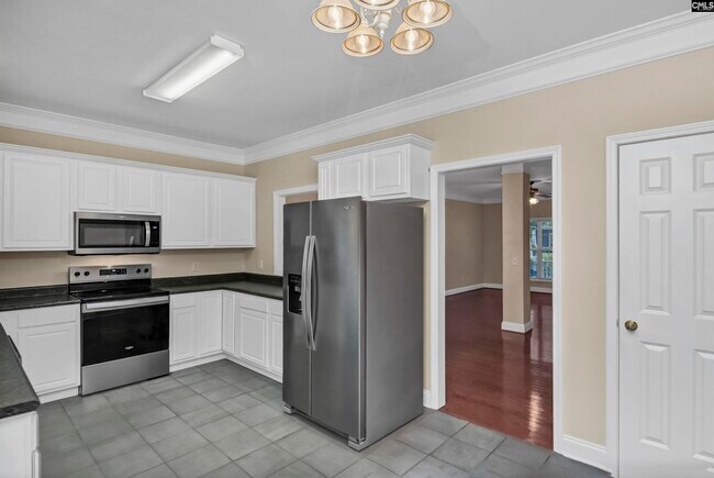 Building Photo - 304 Hampton Forest Drive