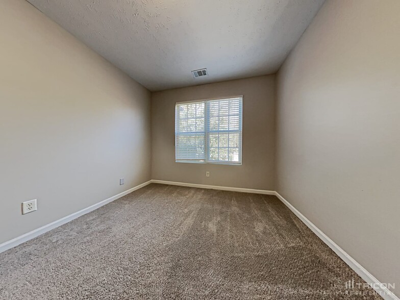 Building Photo - 3747 Oakland Spring Ct