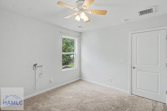 Building Photo - 137 Castaway Ct