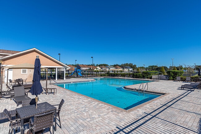 Building Photo - 12212 Angleterre Dr