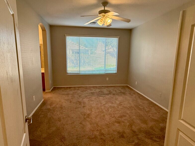 Building Photo - 21992 E Camina Plata