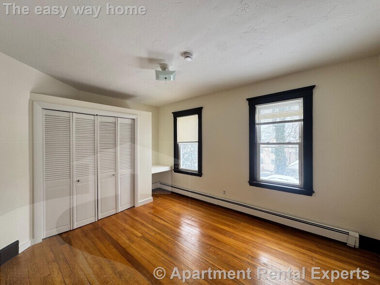 Building Photo - 38 Linden Ave