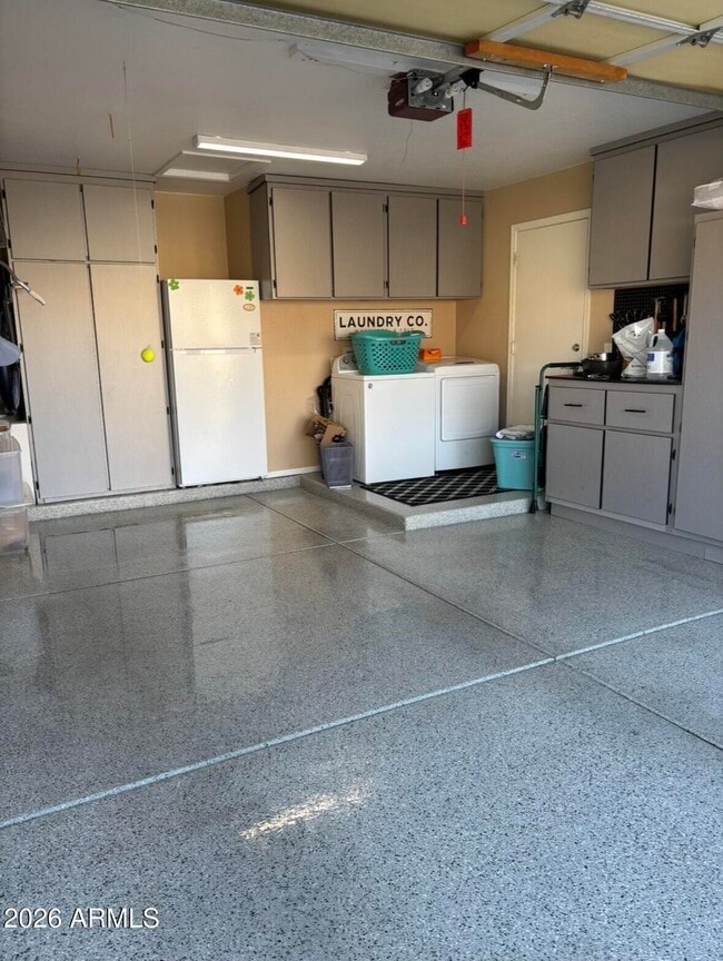 Building Photo - 1723 E Palm Beach Dr