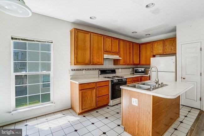 Building Photo - 8408 Jovin Cir