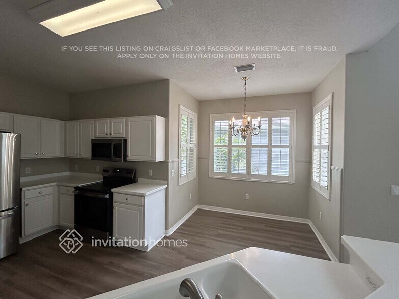 Building Photo - 3348 Stonebridge Trail
