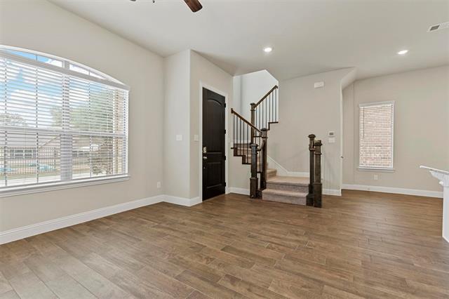 Building Photo - 2221 Apex Dr