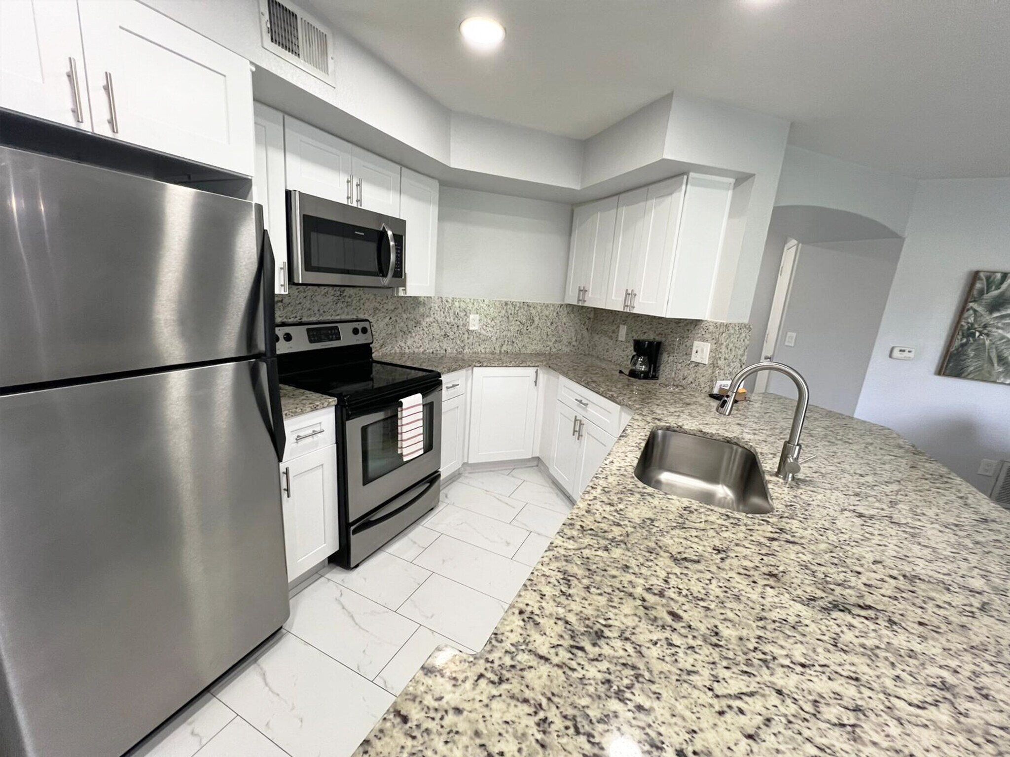 Building Photo - 7250 Westpointe Blvd