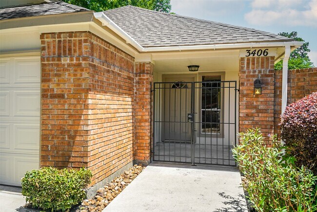 Building Photo - 3406 Cape Forest Dr
