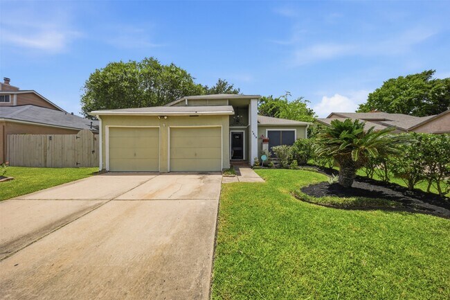Building Photo - 7518 Alcomita Dr