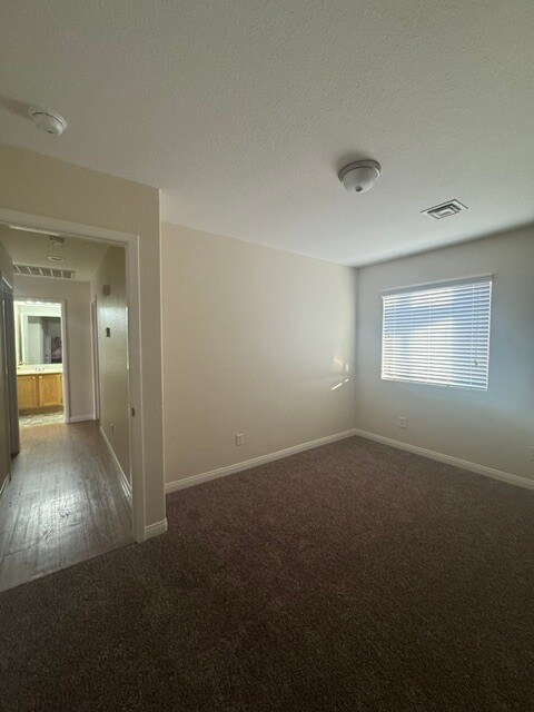 Building Photo - 7933 Turtle Island Ct