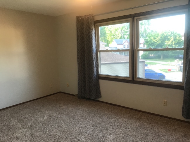 Building Photo - 2711 Albany Ct