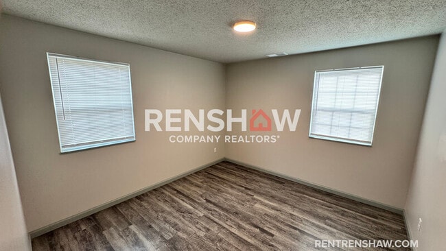 Building Photo - 1872 Parnassus St