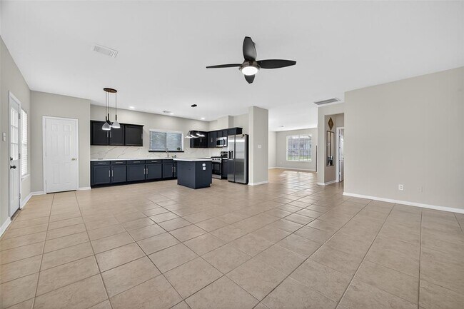 Building Photo - 21515 White Falls Ln