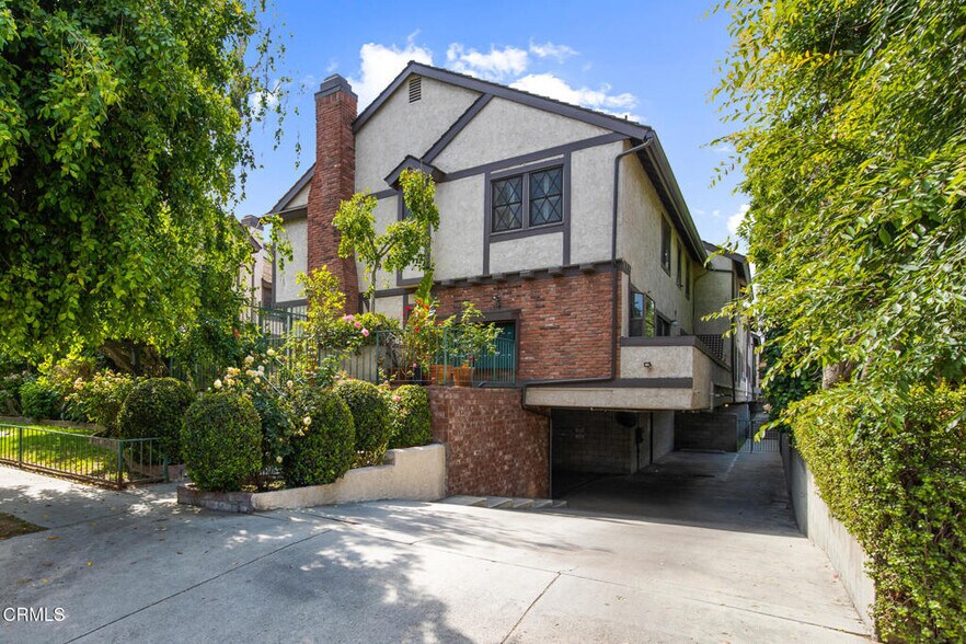 underground tenant and guest parking - 11940 Weddington St