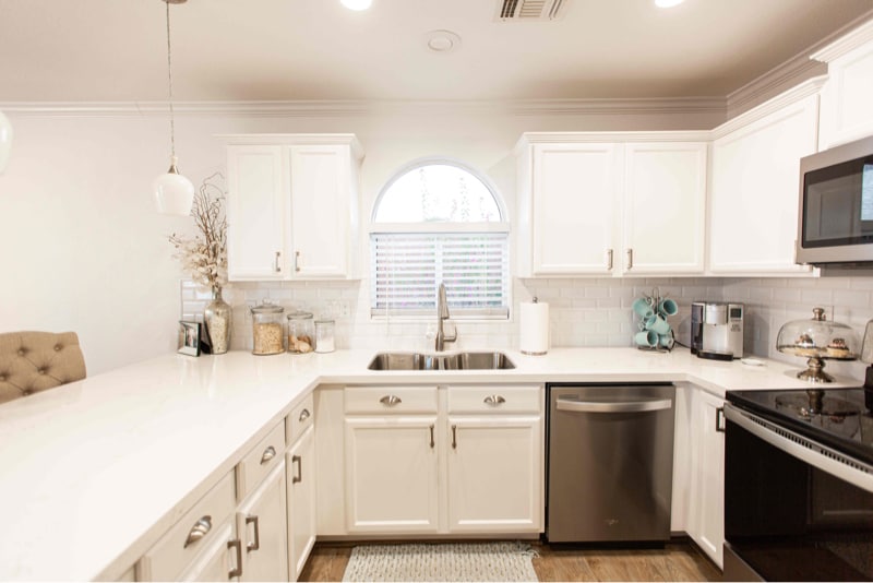 Building Photo - 15550 N Frank Lloyd Wright Blvd