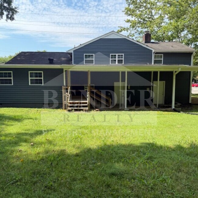 Building Photo - BEAUTIFUL REMODELED HOME