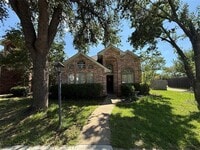 Building Photo - 553 Raintree Cir